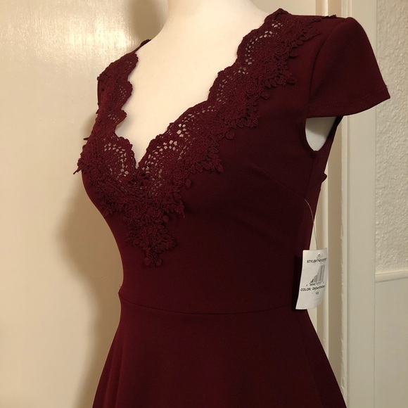 NWT B. Darlin Wine Red Lace Trim Dress - Picture 4 of 5